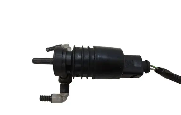 Ford Kuga II Windscreen/windshield washer pump CJ5417664AA 3396797