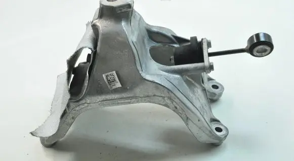 Audi A5 Engine mounting bracket 4M0199308B