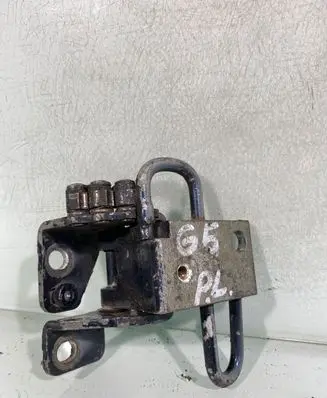 Volkswagen Golf V Front door lower hinge 