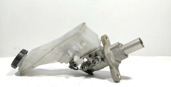 Nissan Qashqai Master brake cylinder 0204Y24277 P03CL1