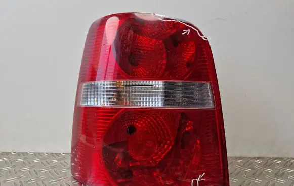 Volkswagen Touran I Rear/tail lights 1T0945095G