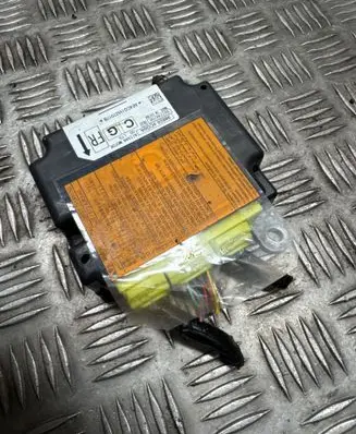 Nissan X-Trail T32 Airbag control unit/module 988204CG0A AE4CG15527017B 627746700