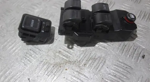 Honda Civic Electric window control switch 01006135750S5LT010M1