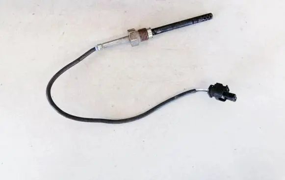 Mercedes-Benz C AMG W204 Exhaust gas temperature sensor a0051534028