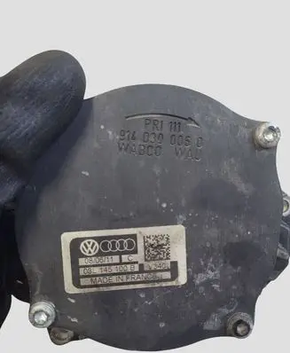 Skoda Octavia Mk2 (1Z) Vacuum pump 9140300244