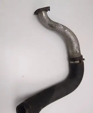 Opel Zafira C Air intake hose/pipe