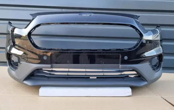 Ford Courier Front bumper JT7617757A