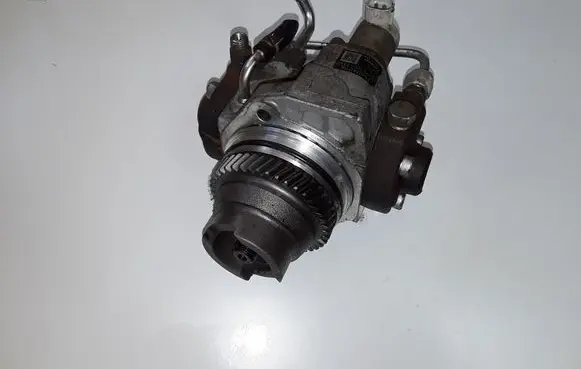 Mitsubishi L200 Fuel injection high pressure pump 1460A096