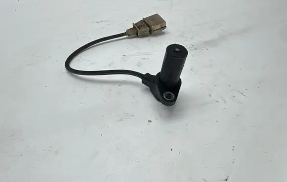 Audi Q7 4L Crankshaft position sensor 0261210262