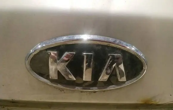 KIA Ceed Manufacturer badge logo/emblem 