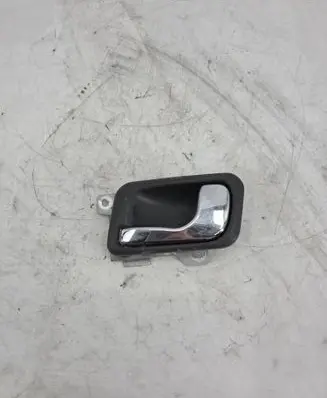 Mitsubishi Pajero Front door interior handle