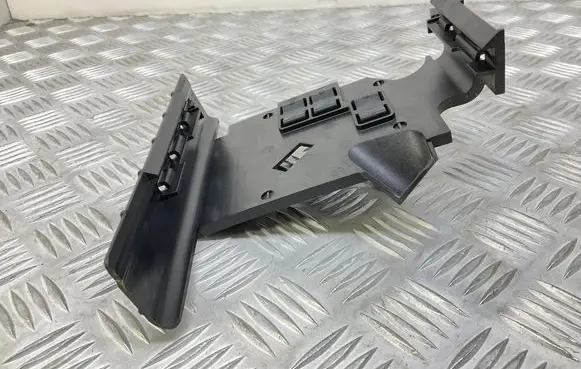 Volkswagen Tiguan Engine control unit holder 5QA906507B