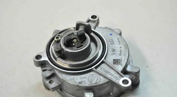 Audi A5 Vacuum pump 06M145100K