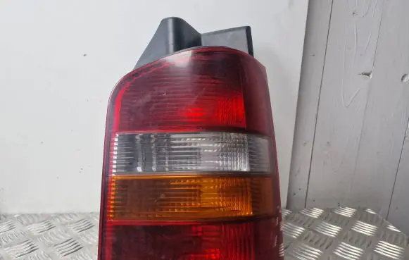 Volkswagen Transporter - Caravelle T5 Rear/tail lights 7H0945096G