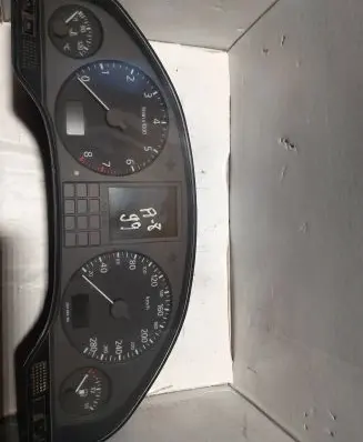 Audi A8 S8 D2 4D Speedometer (instrument cluster) 4d0919033f