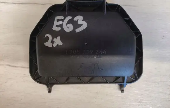 BMW 6 E63 E64 Headlight/headlamp dust cover 1305239244