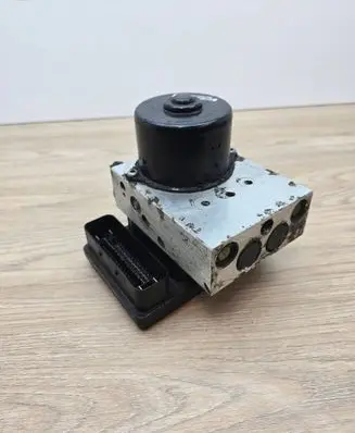 Volvo V70 ABS Pump 30714956 30714952 10092504113