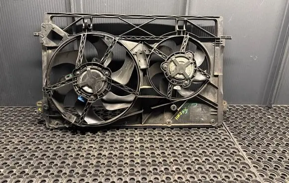Opel Vivaro Radiator cooling fan shroud 93868359 1180614X 214818795R