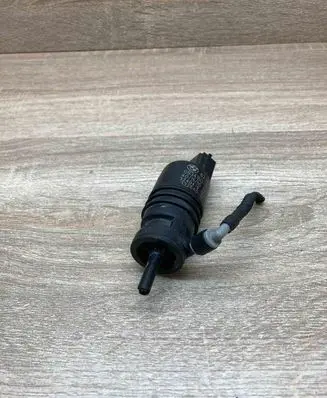 BMW 5 F10 F11 Windscreen/windshield washer pump 6934160 13264011