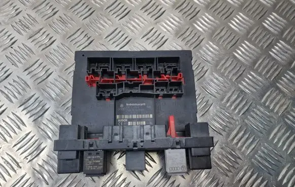 Volkswagen PASSAT B6 Comfort/convenience module 3C0937049D