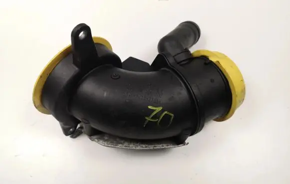 Audi Q7 4M Engine coolant pipe/hose