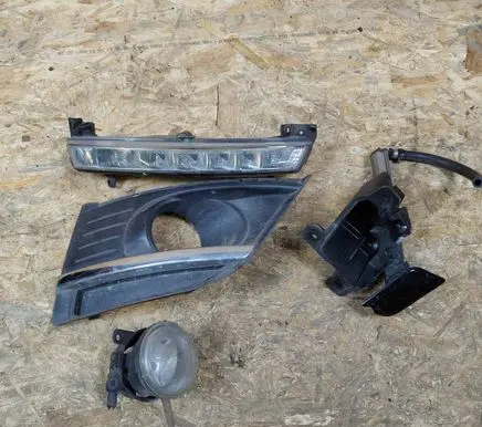 Citroen C4 I Picasso Front fog light 17785002 17784902