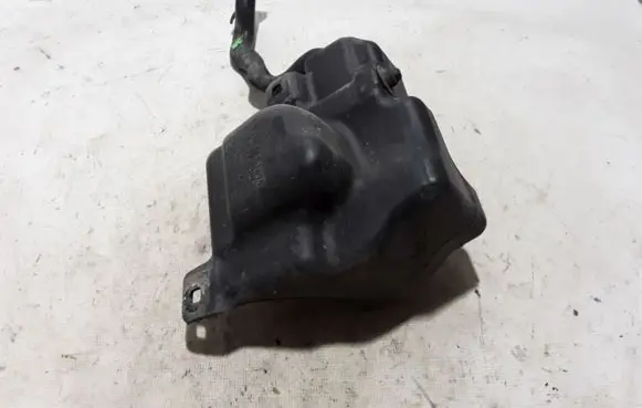 Mercedes-Benz CLA C117 X117 W117 Windshield washer fluid reservoir/tank A2468690120
