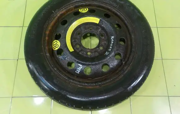 Ford Ranger R17 spare wheel