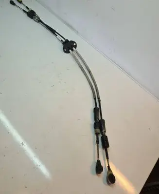 Volvo V70 Gear shift cable linkage 31259336