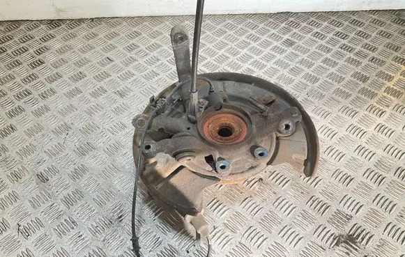 Mercedes-Benz S W220 Rear wheel hub