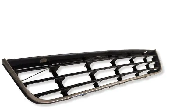 Volkswagen PASSAT B6 Front bumper lower grill 3C0853677