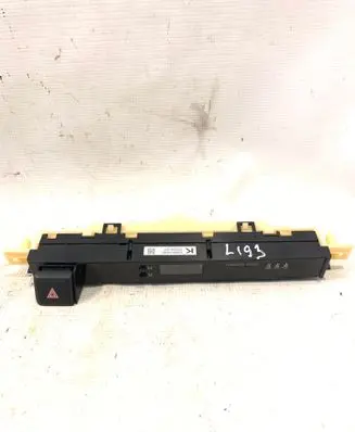 Toyota RAV 4 (XA40) Screen/display/small screen 8395042080