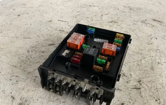 Skoda Octavia Mk2 (1Z) Fuse box set