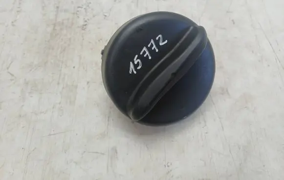 Peugeot 607 Fuel tank filler cap