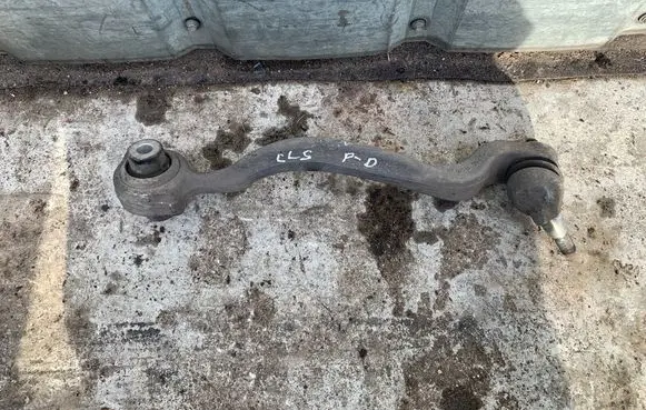 Mercedes-Benz CLS C218 X218 Front lower control arm/wishbone 21804