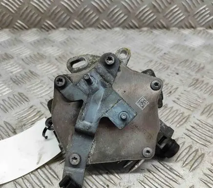 Ford Fiesta Vacuum pump CM5G2A451GA