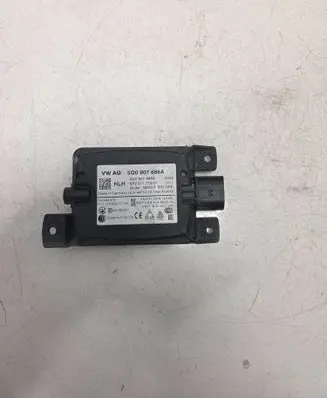 Volkswagen Golf Sportsvan Blind spot module 5Q0907686A 6PZ01171901