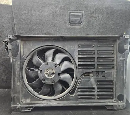 Audi A8 S8 D3 4E Electric radiator cooling fan 4E0121205H 0130706829