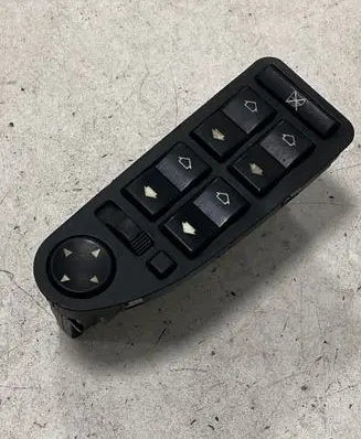 BMW 5 E39 Electric window control switch 6904339 938611