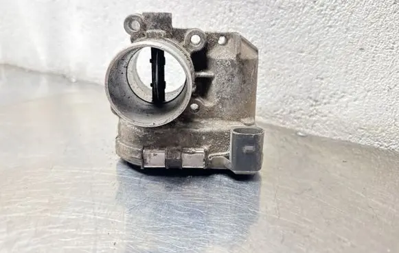 Renault Trafic II (X83) Throttle valve 8200330810E 0281002681 8200330812