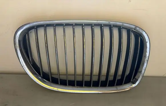 BMW 7 F01 F02 F03 F04 Front bumper upper radiator grill 51137211658