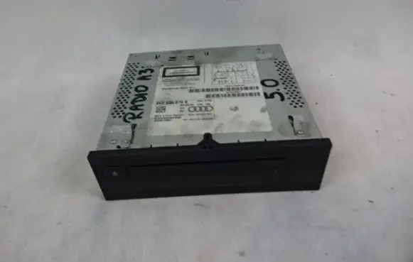 Audi A3 S3 8P CD/DVD changer 