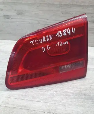 Volkswagen Touran II Tailgate rear/tail lights