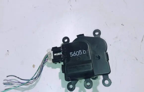 Mazda 6 Air flap motor/actuator 5605B