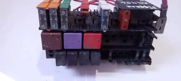Renault Megane I Fuse box set 7703297988