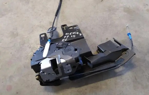 Ford Fiesta Front door lock
