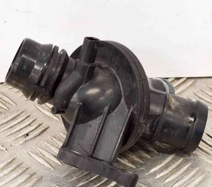 BMW 4 F32 F33 Thermostat 763347710106811
