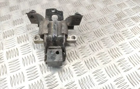 Audi A1 Engine mount bracket 3r0199555
