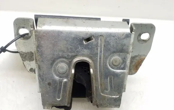 Mercedes-Benz ML W163 Tailgate/trunk/boot lock/catch/latch A1637400235