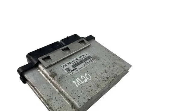 Volkswagen Polo V 6R Engine control unit/module ECU 04C907309AE 0261S10530